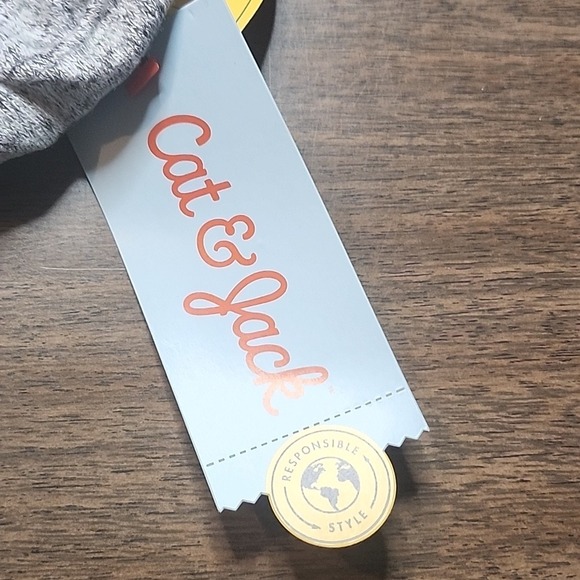 Cat & Jack Shamrock Outfit - Picture 4 of 7